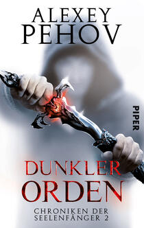 Das Buchcover zeigt eine düstere, atmosphärische Darstellung. Im Mittelpunkt stehen zwei Hände, die ein kunstvoll gestaltetes Schwert mit einem rot leuchtenden Griff festhalten. Der Hintergrund ist verschwommen und grau, was die geheimnisvolle Stimmung verstärkt. Der Titel „DUNKLER ORDEN“ ist groß und rot hervorgehoben, während der Autor „ALEXEY PEHOV“ in schwarzer Schrift oben platziert ist. Darunter steht in kleinerer Schrift „CHRONIKEN DER SEELENFÄNGER 2“.