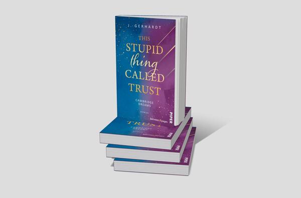 Bücherstapel des Buches „This stupid Thing called Trust“
