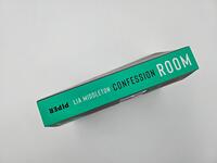 Außenansicht des Buches „Confession Room“