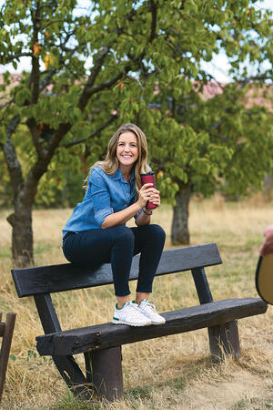 Jennifer Sieglar Mehrwegbecher