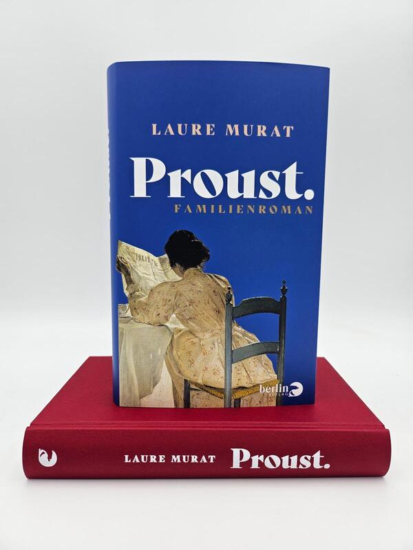 Außenansicht des Buches „Proust. Familienroman“