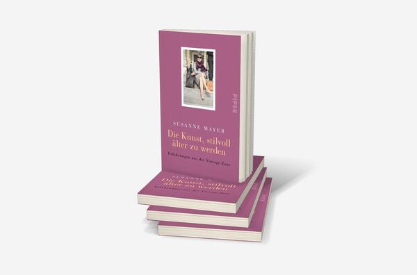 Bücherstapel des Buches „Die Kunst, stilvoll älter zu werden“