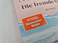 Außenansicht des Buches „Die fremde Frau“