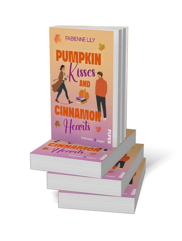 Bücherstapel des Buches „Pumpkin Kisses and Cinnamon Hearts“