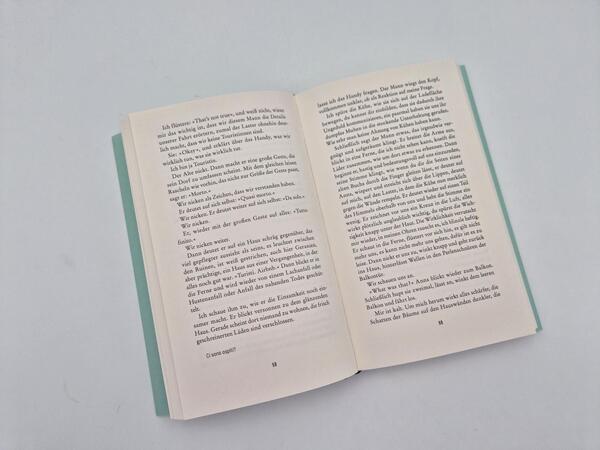 Außenansicht des Buches „Wir Königinnen“