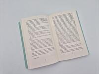 Außenansicht des Buches „Wir Königinnen“