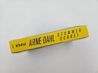 Außenansicht des Buches „Stummer Schrei“