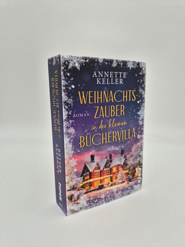 Außenansicht des Buches „Weihnachtszauber in der kleinen Büchervilla“