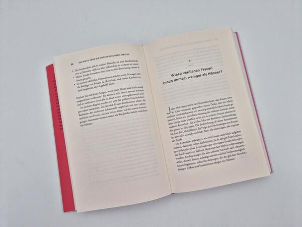 Außenansicht des Buches „FEMONOMICS“