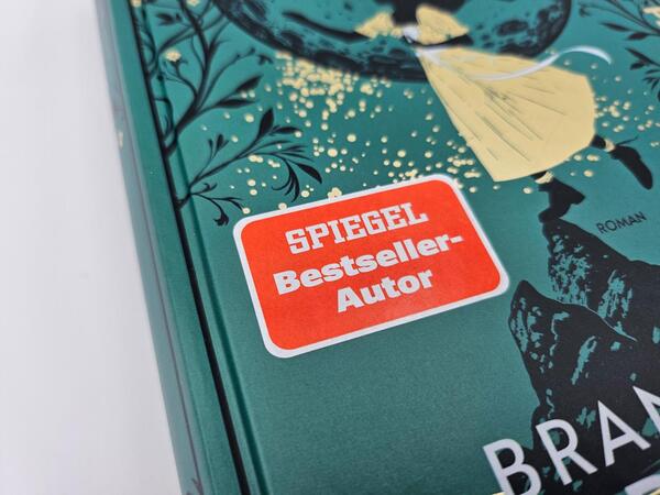 Innenansicht des Buches „Weit über der smaragdgrünen See“
