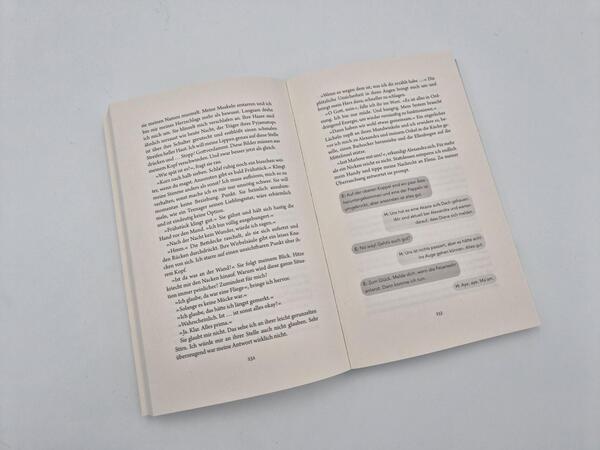 Außenansicht des Buches „Wildflower Whispers“