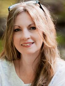 Stephanie Knipper