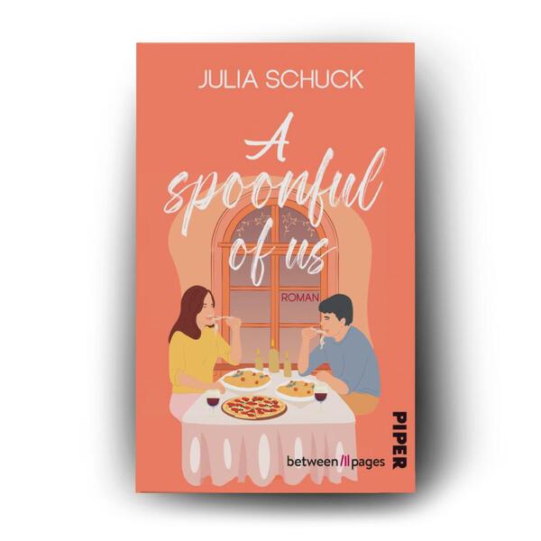 Außenansicht des Buches „A spoonful of us“