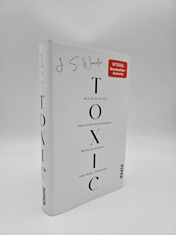 Außenansicht des Buches „Toxic“