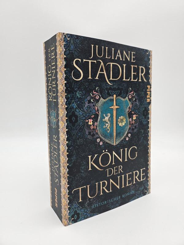 Außenansicht des Buches „König der Turniere“