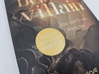 Außenansicht des Buches „Beloved Villain – You can't run from me (English Edition)“