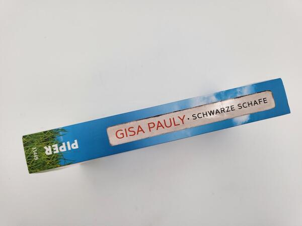 Innenansicht des Buches „Schwarze Schafe“