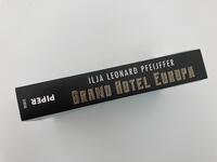 Innenansicht des Buches „Grand Hotel Europa“