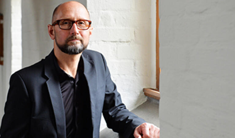 „Heinrich Steinfest zählt zu den originellsten Autoren, die es in Deutschland gibt.“ ― MDR Kultur
