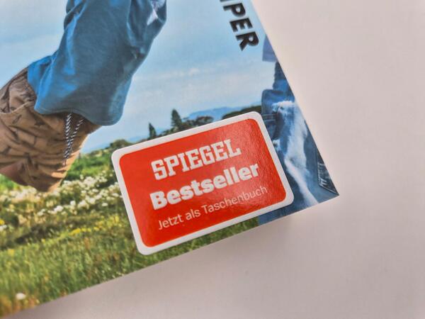 Außenansicht des Buches „Mit Herz und Klarheit“