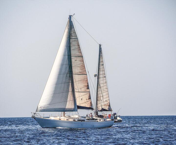 Segelboot auf dem Meer