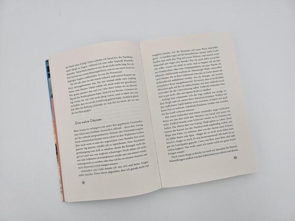 Außenansicht des Buches „Mit der Katze weiter um die Welt“