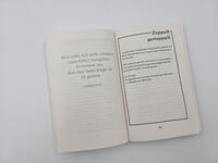 Außenansicht des Buches „Think Twice“