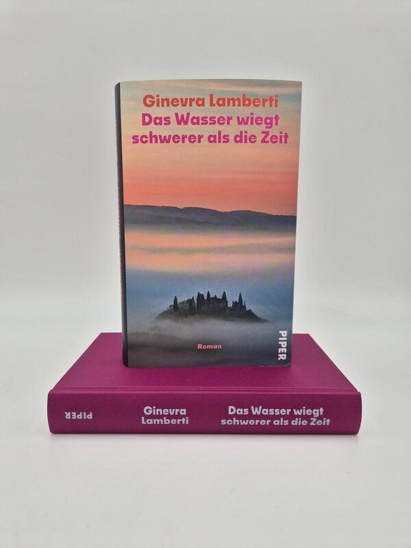 Außenansicht des Buches „Das Wasser wiegt schwerer als die Zeit“