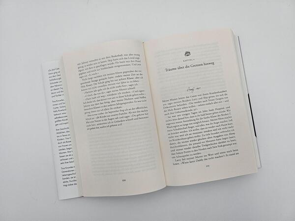 Außenansicht des Buches „Matriarchin“