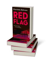 Bücherstapel des Buches „Red Flag“