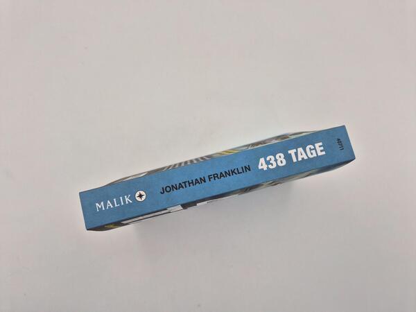 Außenansicht des Buches „438 Tage“
