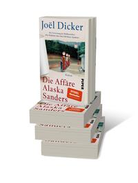 Bücherstapel des Buches „Die Affäre Alaska Sanders“