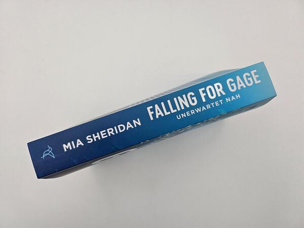 Außenansicht des Buches „Falling for Gage. Unerwartet nah“