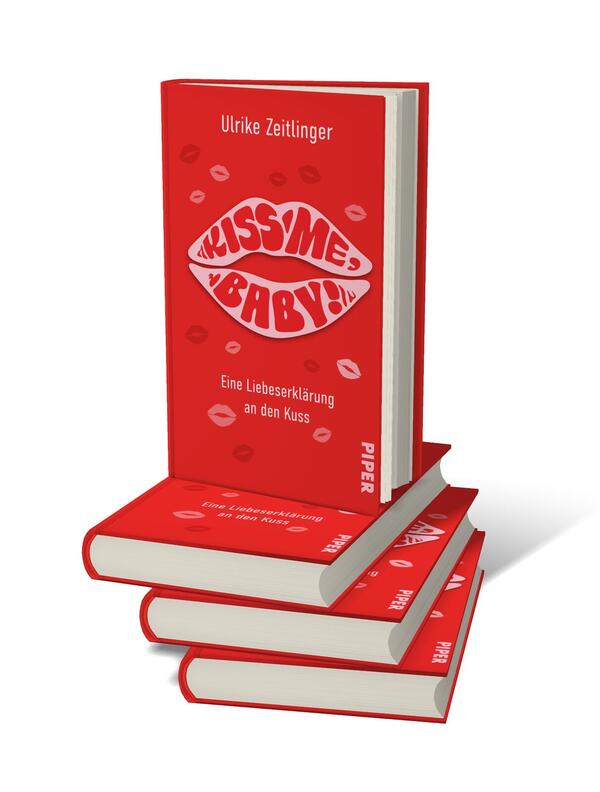 Bücherstapel des Buches „Kiss me, Baby!“