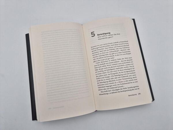 Außenansicht des Buches „Meinungsfreiheit“