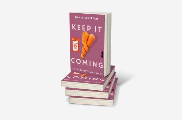 Bücherstapel des Buches „Keep It Coming“