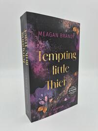 Außenansicht des Buches „Tempting little Thief“