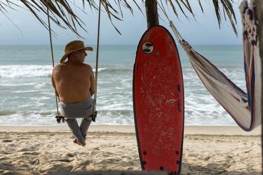 Sergio Bambaren am Strand