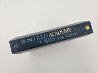 Innenansicht des Buches „Rosefield Academy of Arts – The Promises We Make“