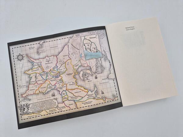 Außenansicht des Buches „Grave Empire“