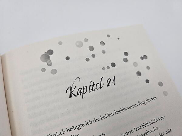 Außenansicht des Buches „Keep on Living“