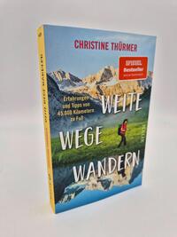 Außenansicht des Buches „Weite Wege Wandern“