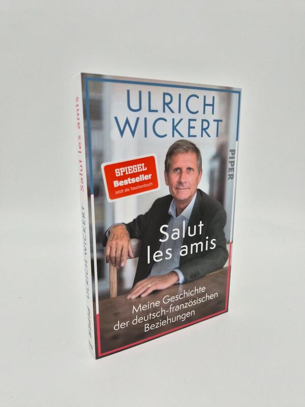 Außenansicht des Buches „Salut les amis“