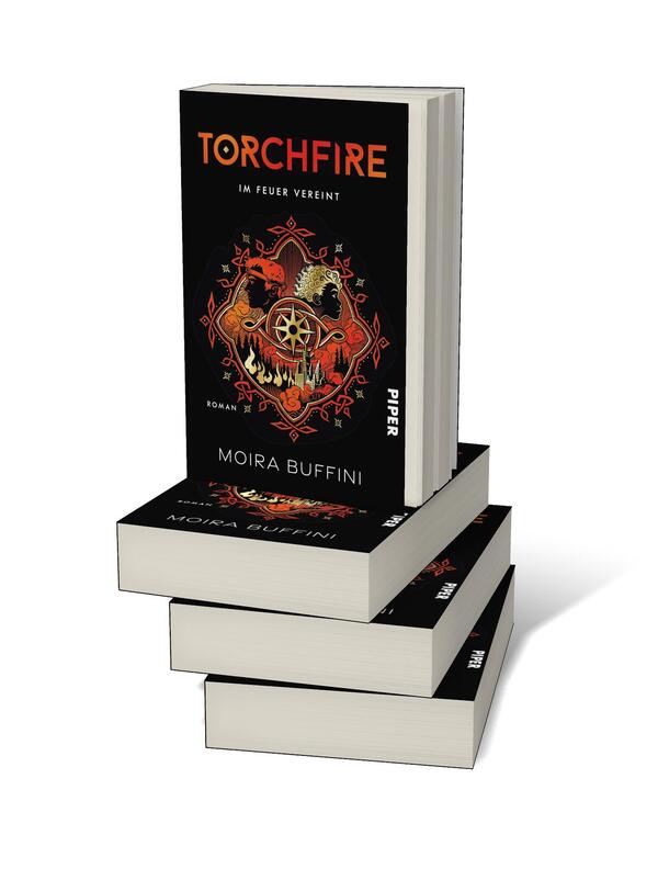 Bücherstapel des Buches „Torchfire“