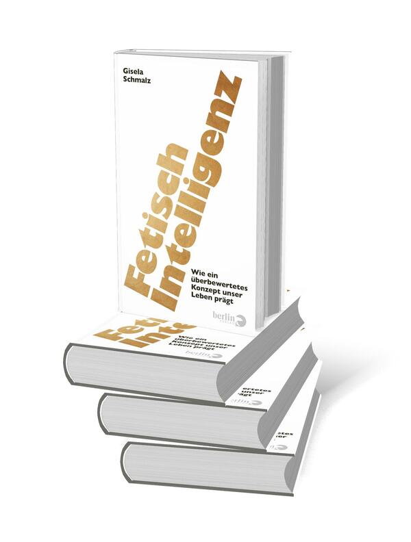 Bücherstapel des Buches „Fetisch Intelligenz“