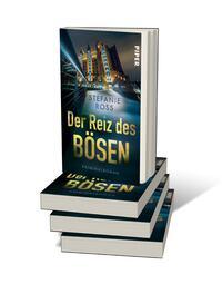 Bücherstapel des Buches „Der Reiz des Bösen“