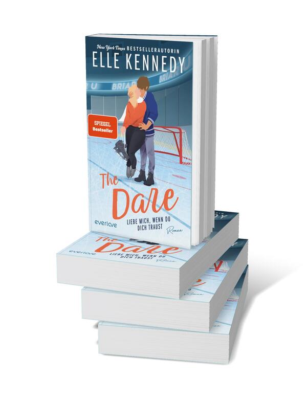 Bücherstapel des Buches „The Dare – Liebe mich, wenn du dich traust“