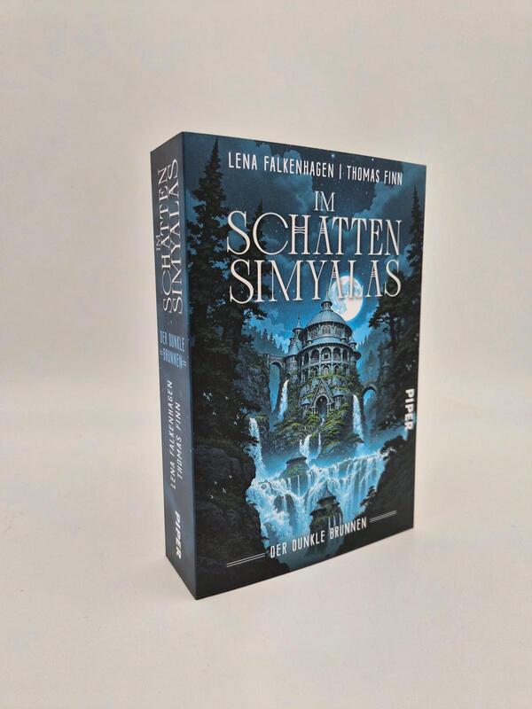 Außenansicht des Buches „Der dunkle Brunnen“