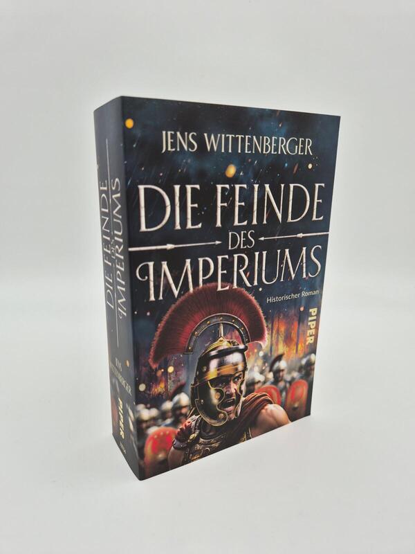 Außenansicht des Buches „Die Feinde des Imperiums“
