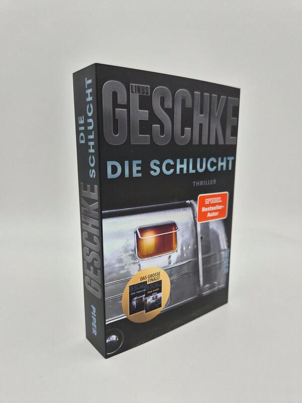 Außenansicht des Buches „Die Schlucht“